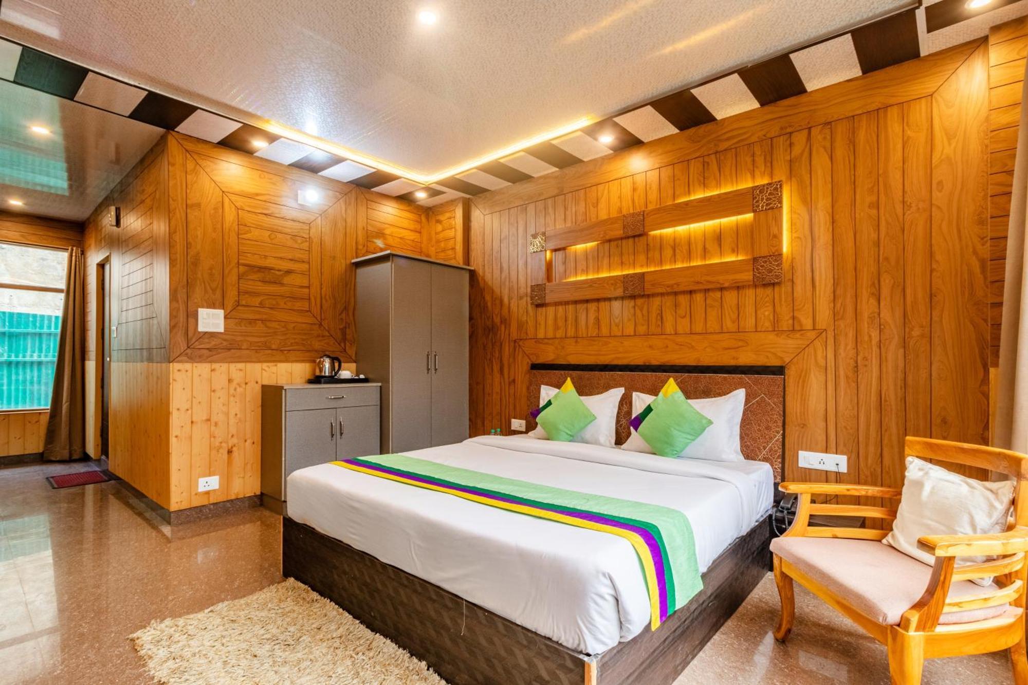 Hotel Treebo Srishti Vaikunth With Mountain View Šimla Exteriér fotografie