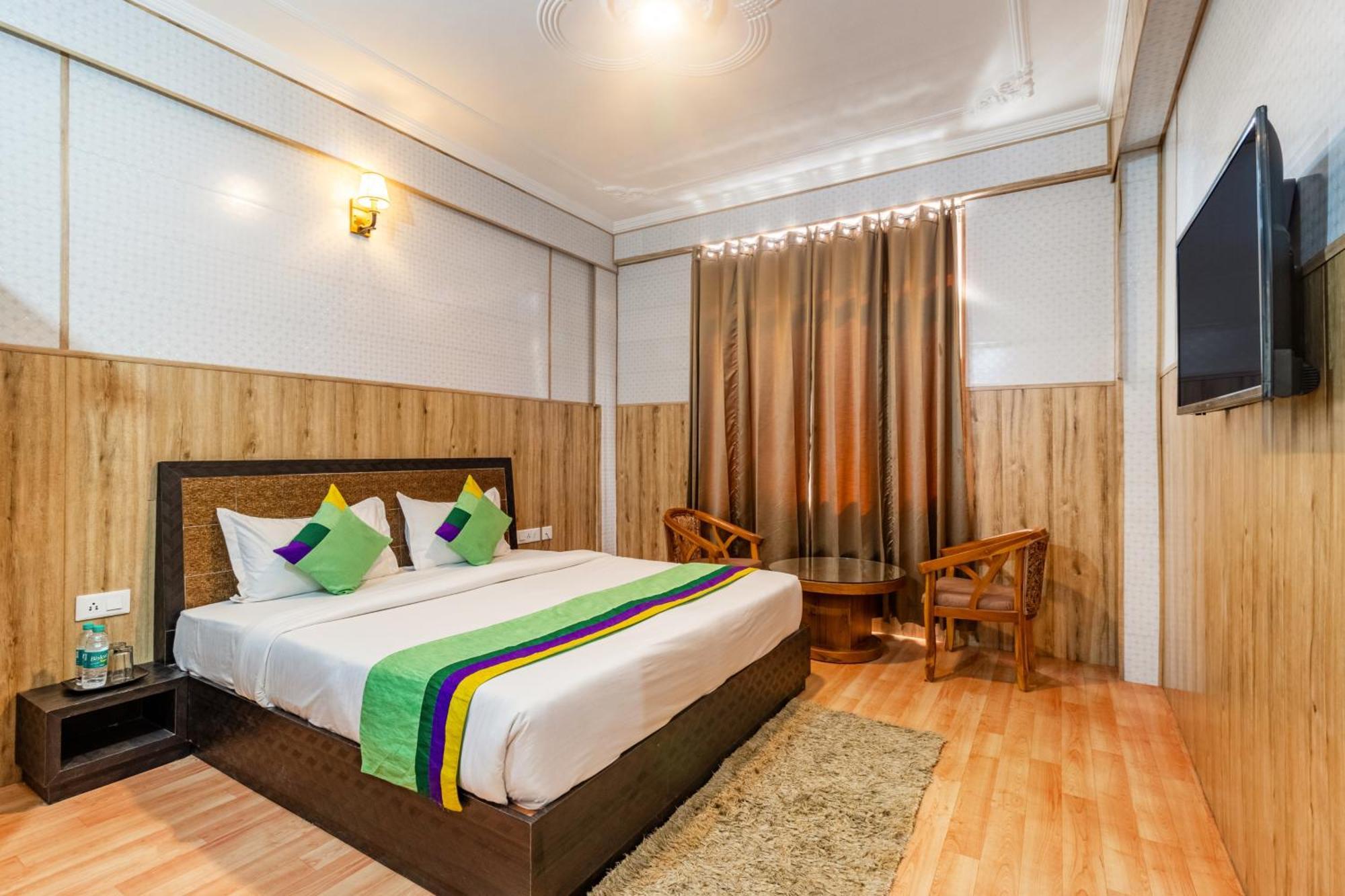 Hotel Treebo Srishti Vaikunth With Mountain View Šimla Exteriér fotografie