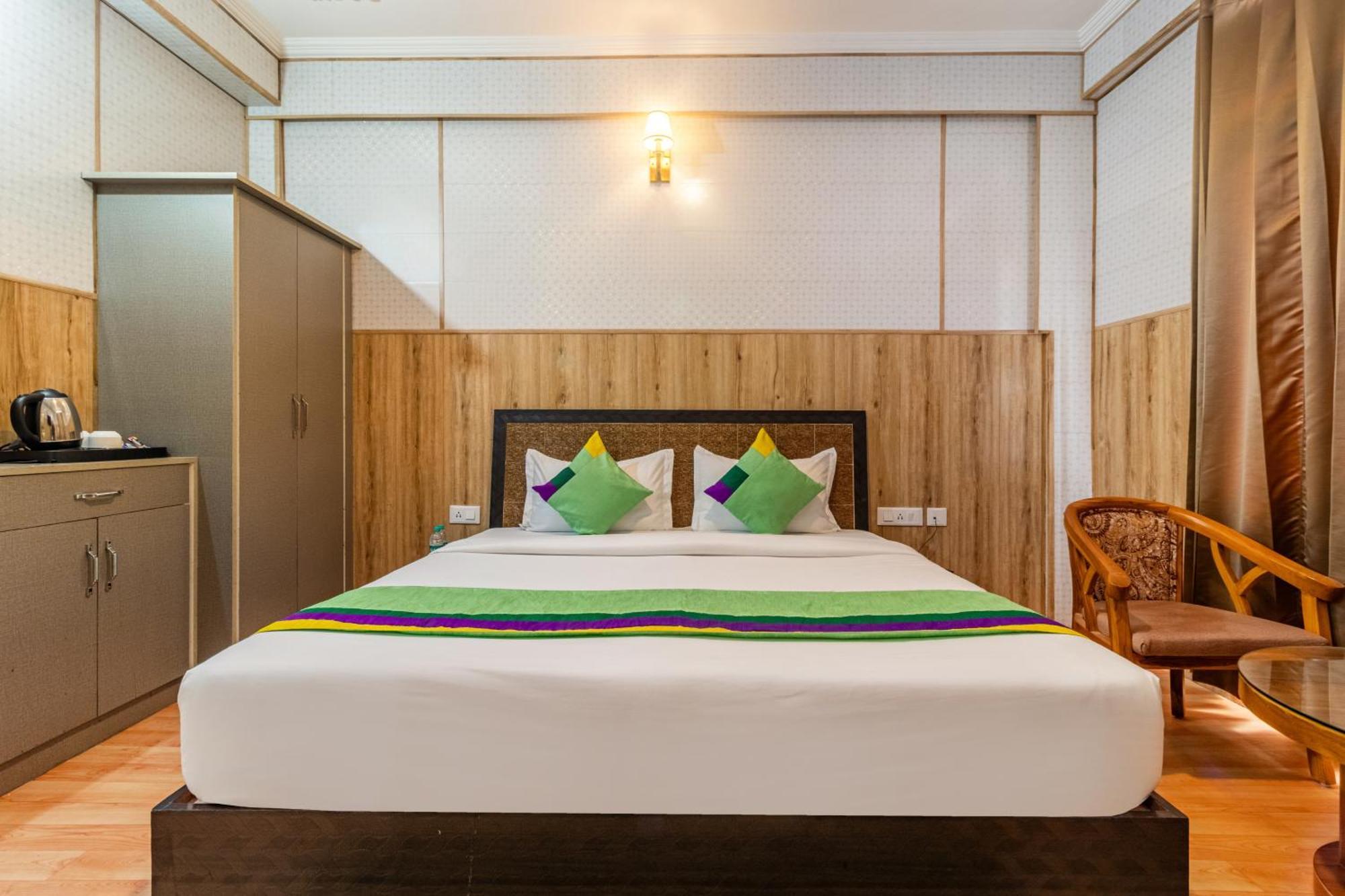 Hotel Treebo Srishti Vaikunth With Mountain View Šimla Exteriér fotografie