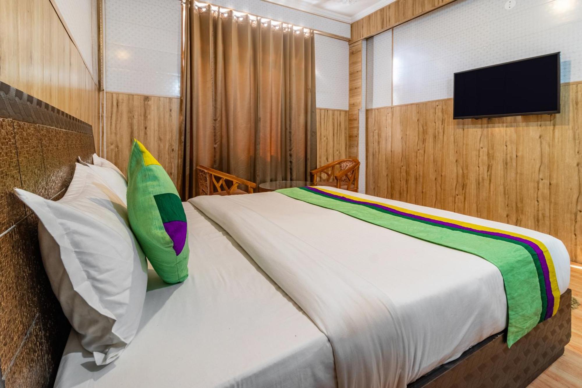 Hotel Treebo Srishti Vaikunth With Mountain View Šimla Exteriér fotografie